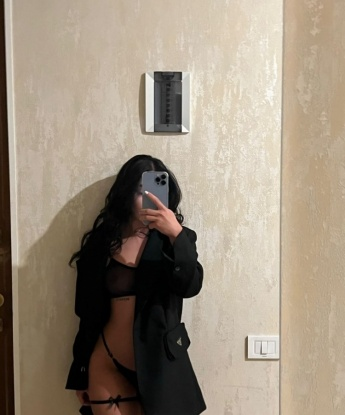 Сладкая кошечка ждет своего котика для веселых и страстных игр. Не скучай в одиночестве, приходи ко мне и ты позабудешь обо всем! 7275, 25 лет